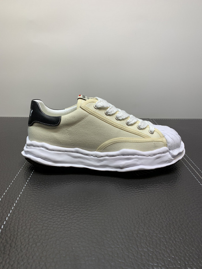 Maison Mihara Yasuhiro sneaker mmy-20