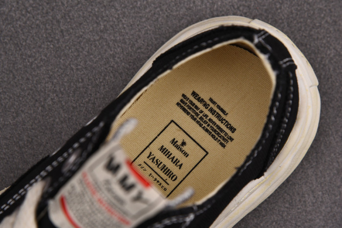 Maison Mihara Yasuhiro sneaker mmy-42