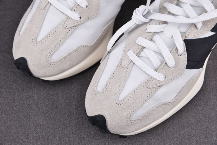 New Balance NB327E
