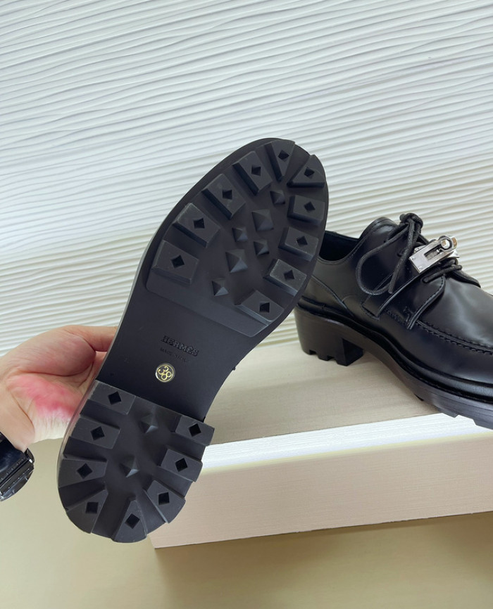 H**mes boots