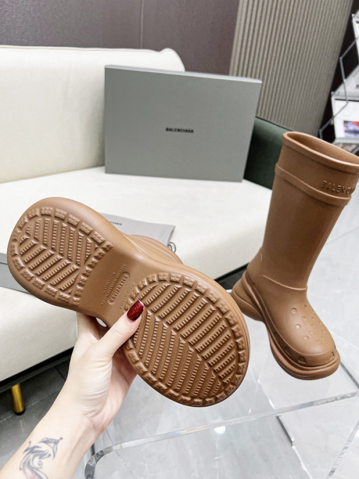 Ba*len*cia*ga x crocs chunky rubber boots
