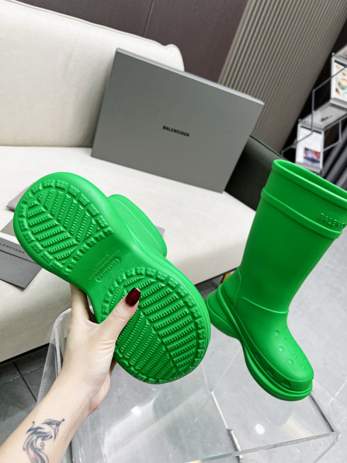 Ba*len*cia*ga x crocs chunky rubber boots