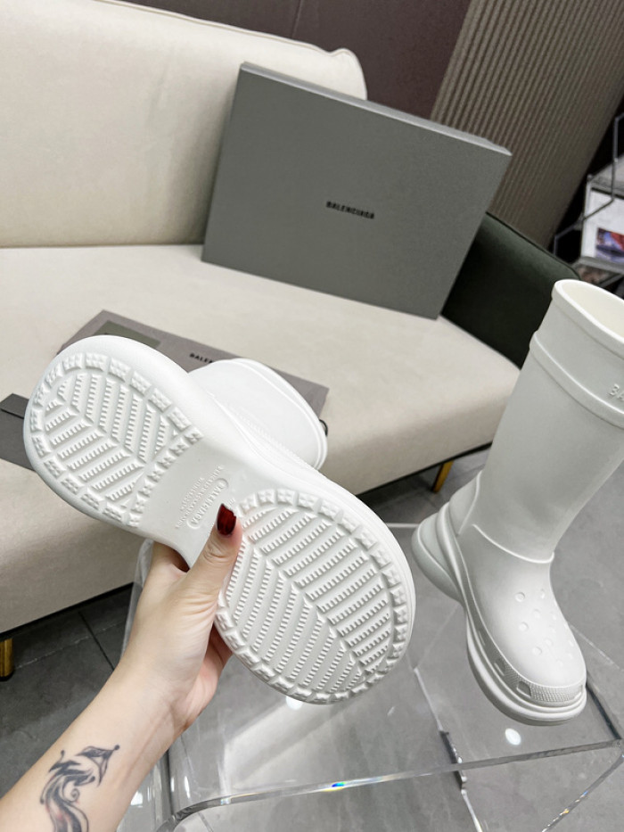 Ba*len*cia*ga x crocs chunky rubber boots