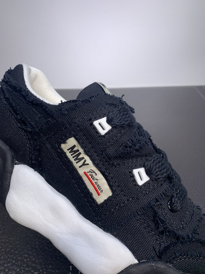 Maison Mihara Yasuhiro sneaker mmy-9