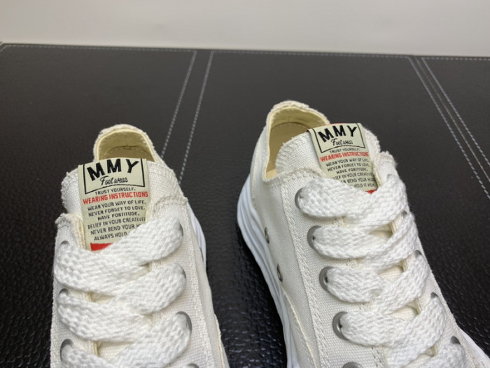 Maison Mihara Yasuhiro sneaker mmy-11