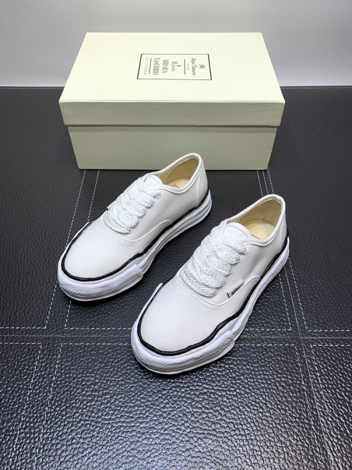 Maison Mihara Yasuhiro sneaker mmy-3