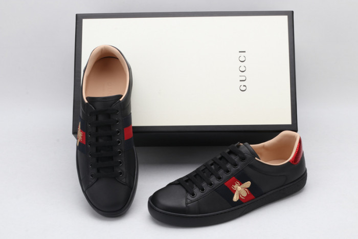 GC Ace Embroidered Low-Top Sneaker black with bee mens 431942-A38G0