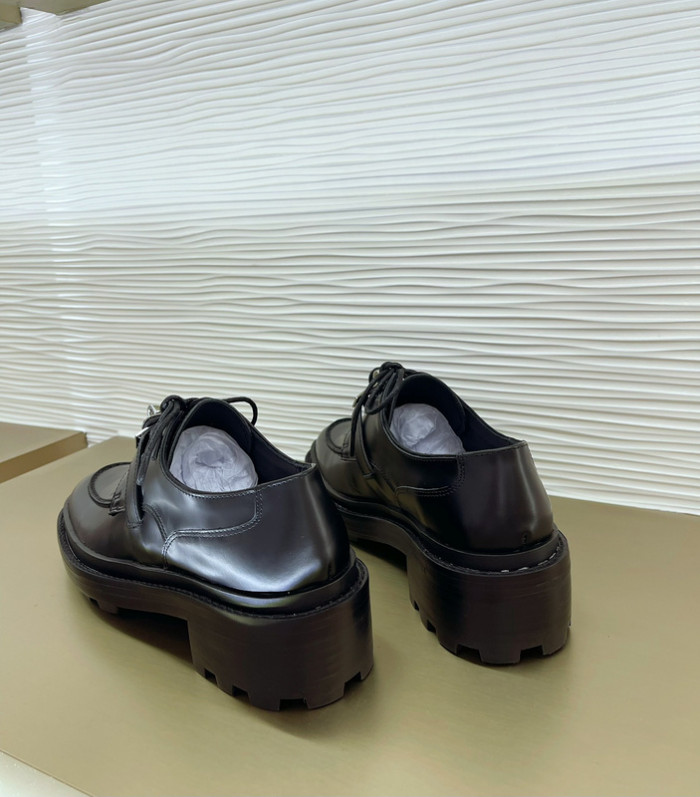 H**mes boots