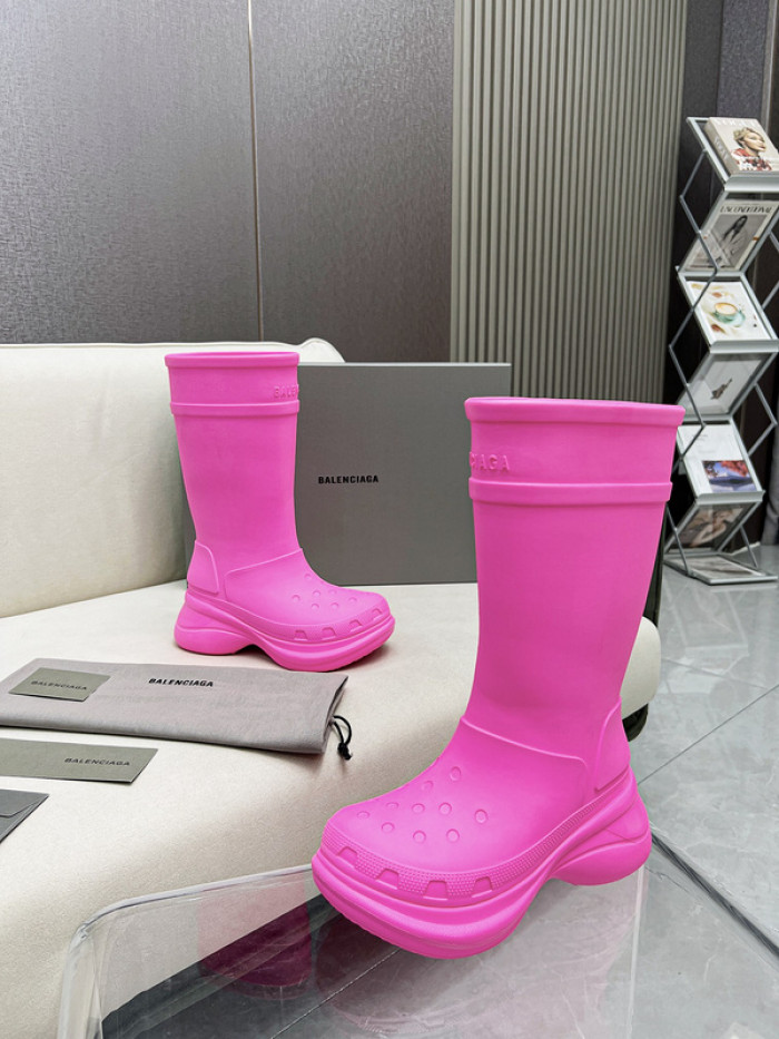 Ba*len*cia*ga x crocs chunky rubber boots