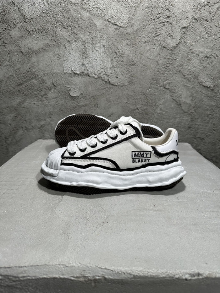Maison Mihara Yasuhiro sneaker mmy-7