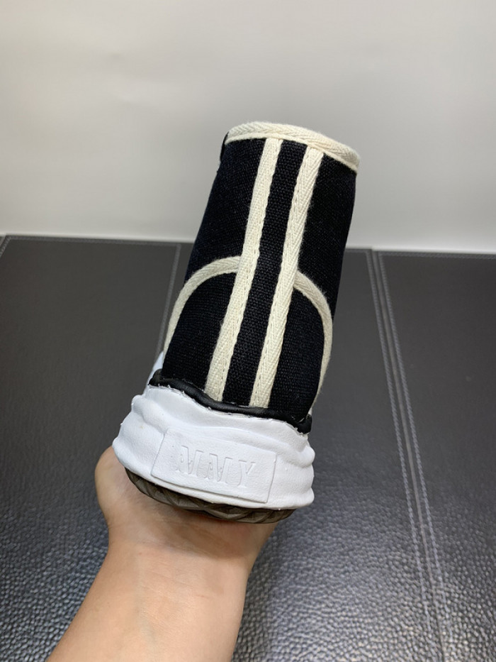 Maison Mihara Yasuhiro sneaker mmy-28