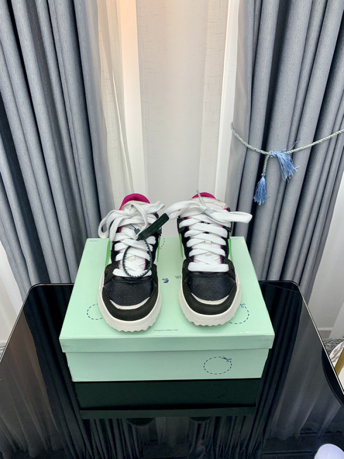 OW OUT OF OFFICE LOW-TOP SNEAKERS OW-47