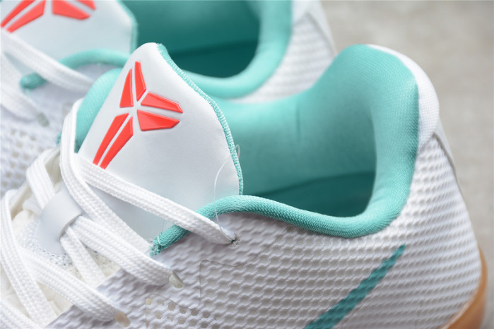 NIKE KOBE 11 