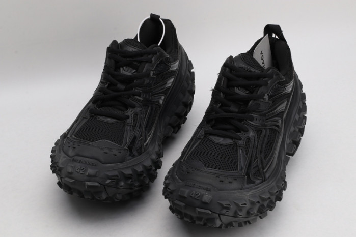 BC DEFENDER RUBBER PLATFORM SNEAKERS