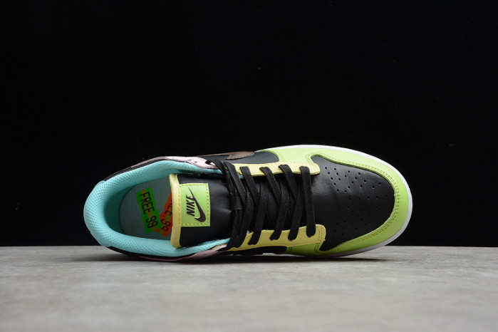 NIKE Dunk Low SE 