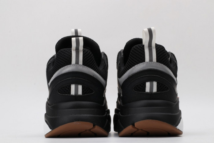 DR B22 TRAINER SNEAKER