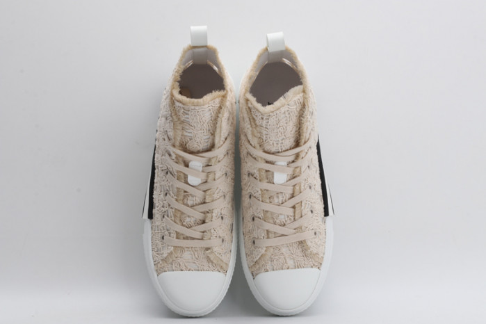 DR B23 OBLIQUE HIGH TOP SNEAKER