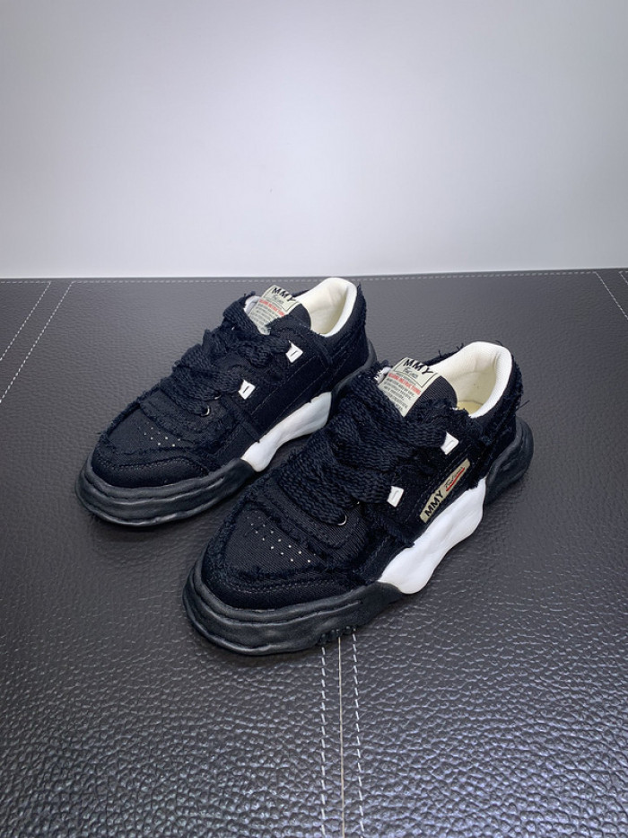 Maison Mihara Yasuhiro sneaker mmy-9