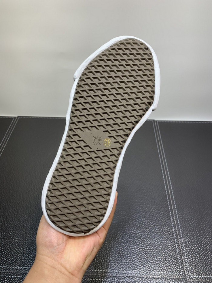 Maison Mihara Yasuhiro sneaker mmy-26
