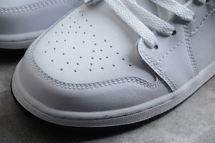 AIR JORDAN 1 LOW GS 