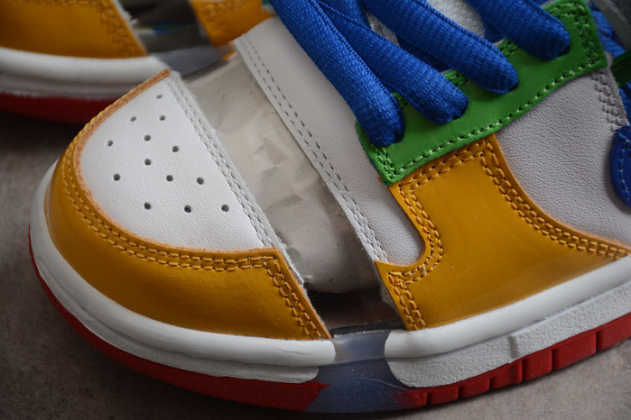 Nike SB Dunk Low Sandy Bodecker FD8777-100