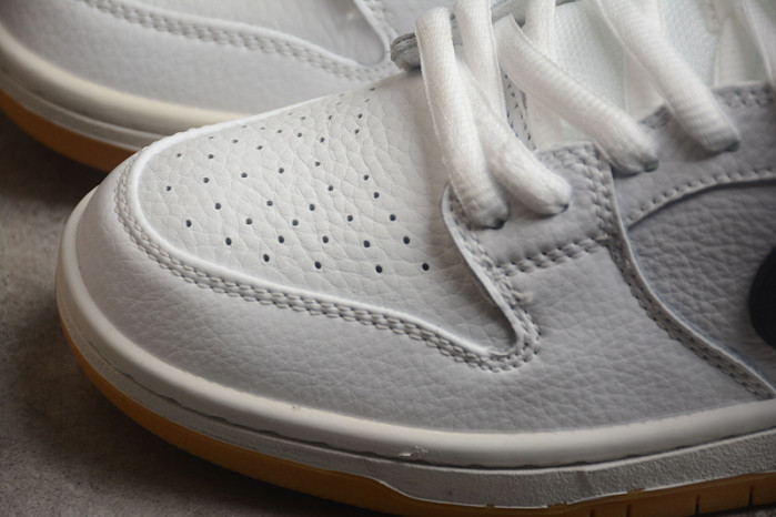 Nike DUNK LOW SB 