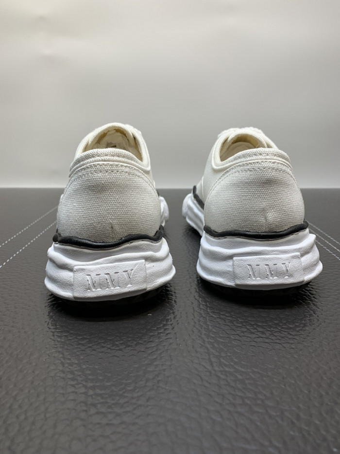Maison Mihara Yasuhiro sneaker mmy-3