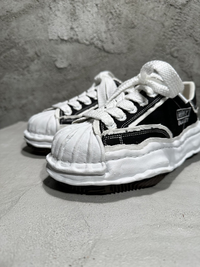 Maison Mihara Yasuhiro sneaker mmy-5