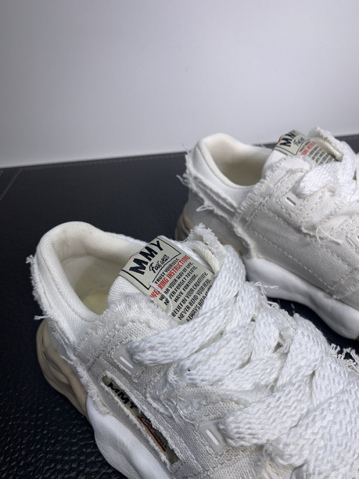 Maison Mihara Yasuhiro sneaker mmy-10