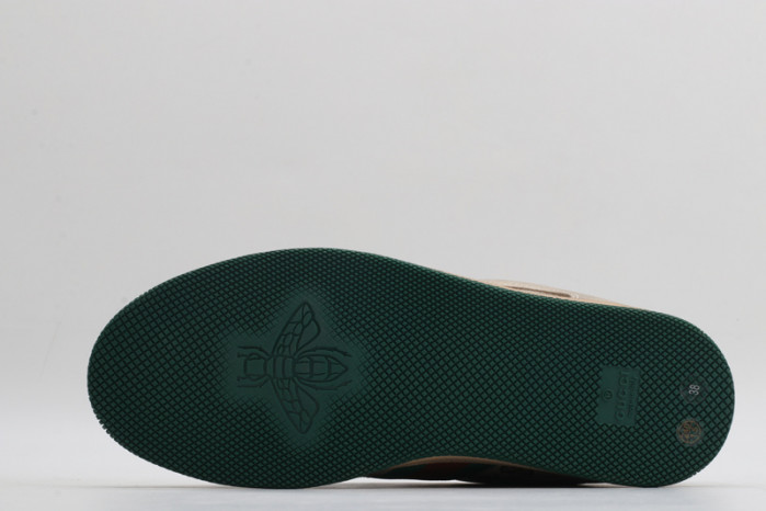 GC LOW-TOP SNEAKER