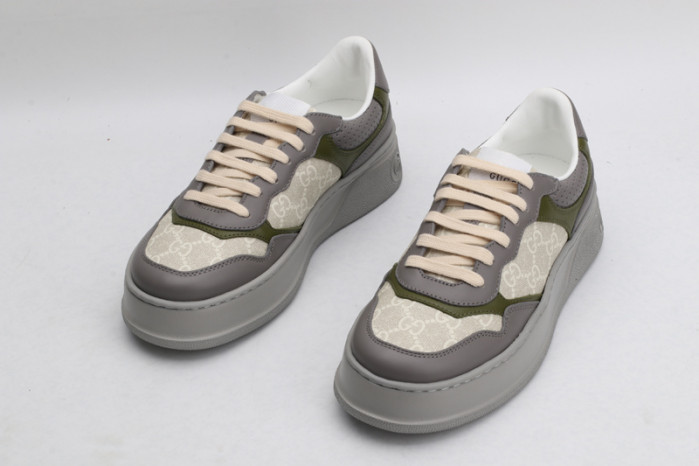 GC LOW-TOP SNEAKER