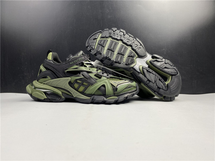BL TRAINERS TRACK