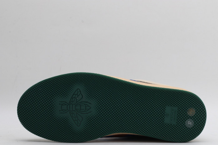 GC LOW-TOP SNEAKER