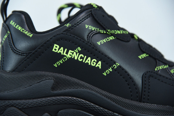BL TRIPLE S TRAINERS