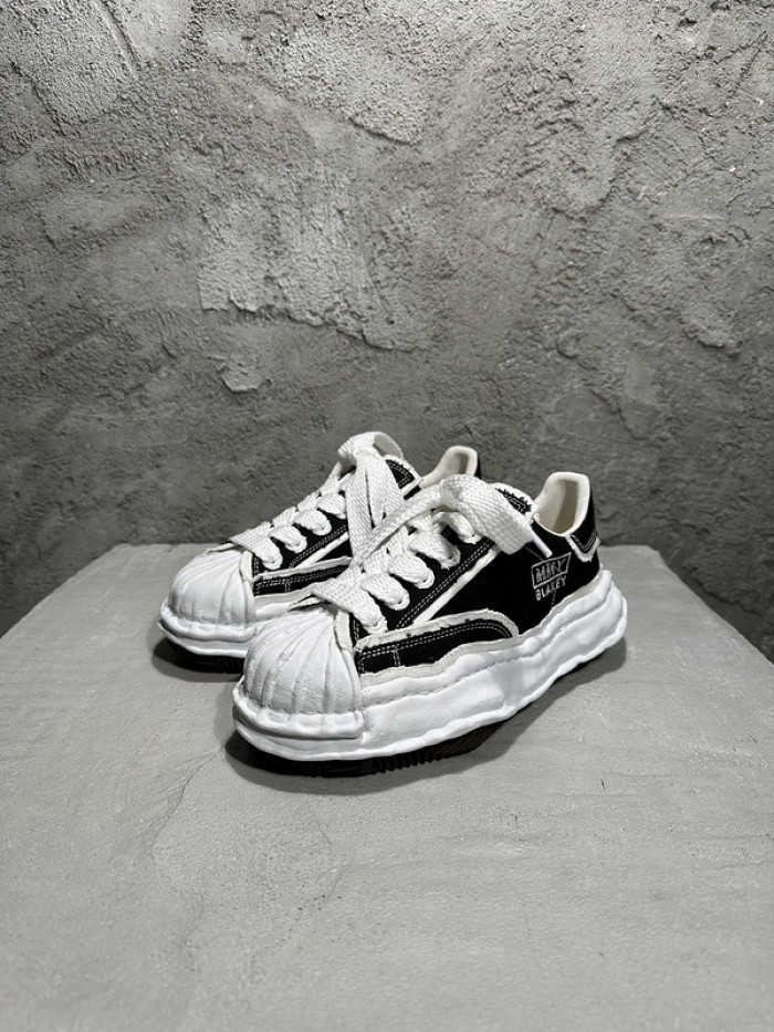 Maison Mihara Yasuhiro sneaker mmy-5