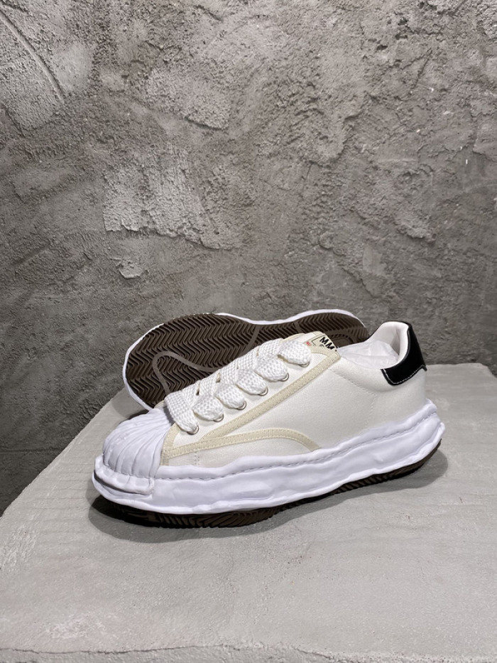 Maison Mihara Yasuhiro sneaker mmy-22