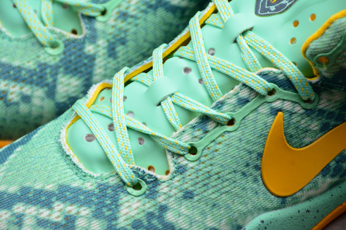 Nike ZOOM KOBE KOBE 8 