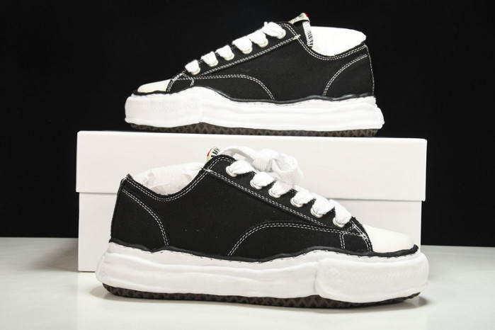 Maison Mihara Yasuhiro sneaker mmy-30