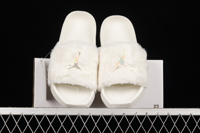 AIR JORDAN NOLA SLIDE COCONUT MILK/OLIVE AURA/SAIL DQ5364-131
