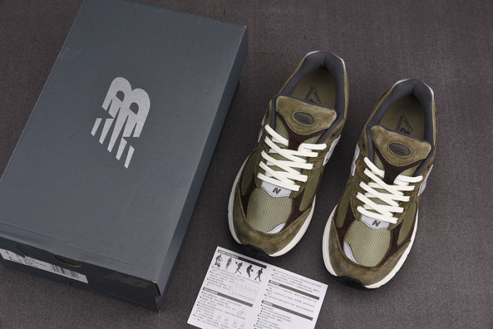 New Balance 2002RHN