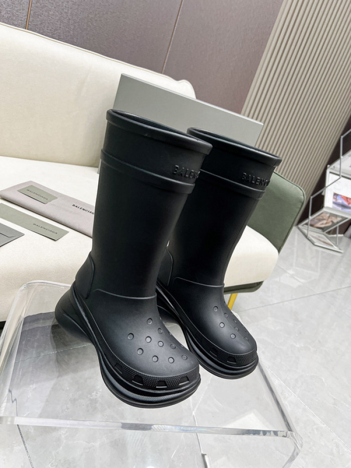 Ba*len*cia*ga x crocs chunky rubber boots