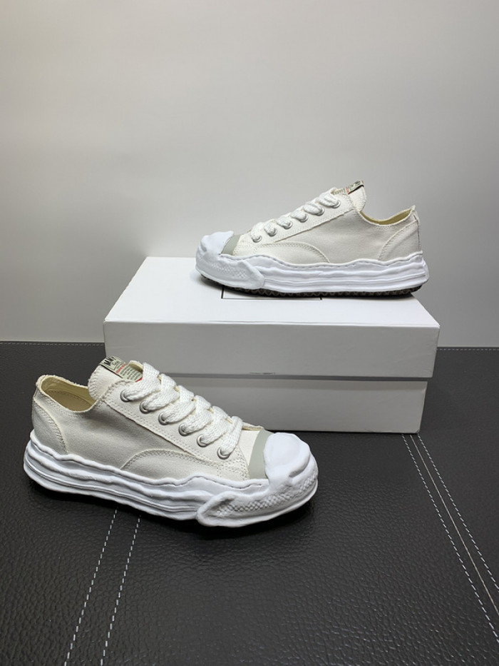 Maison Mihara Yasuhiro sneaker mmy-11