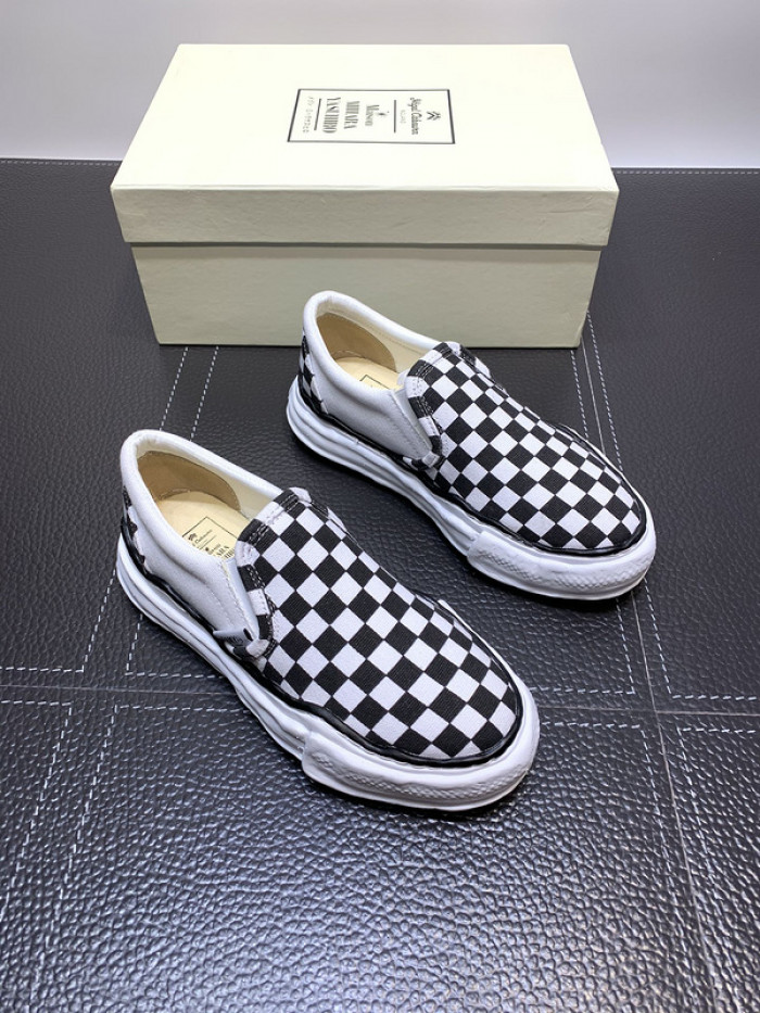 Maison Mihara Yasuhiro sneaker mmy-18