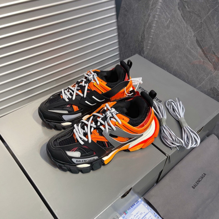 BL Track Sneaker R53