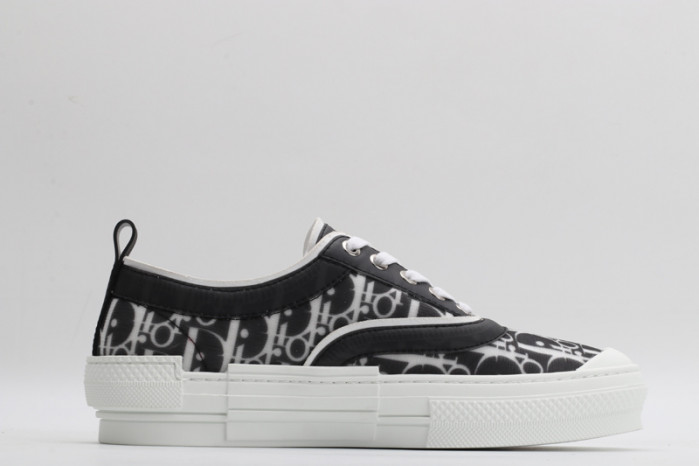 DR B23 OBLIQUE TOP SNEAKER