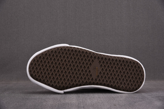 Maison Mihara Yasuhiro sneaker mmy-33