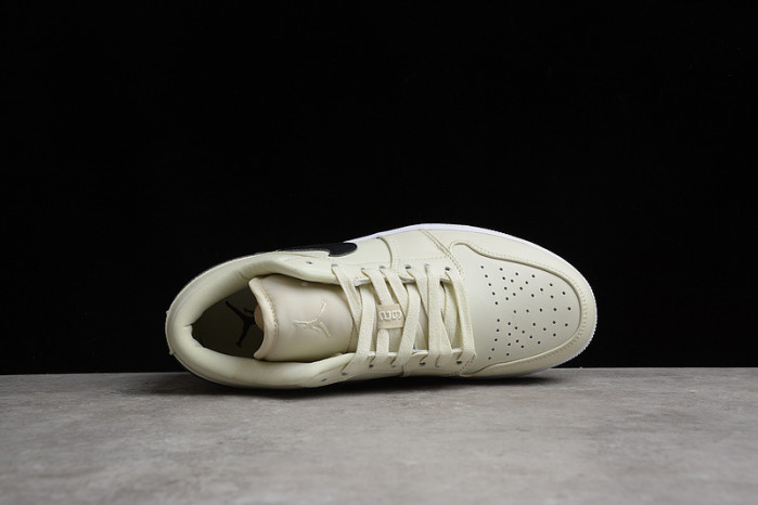 WMNS AIR JORDAN 1 LOW 