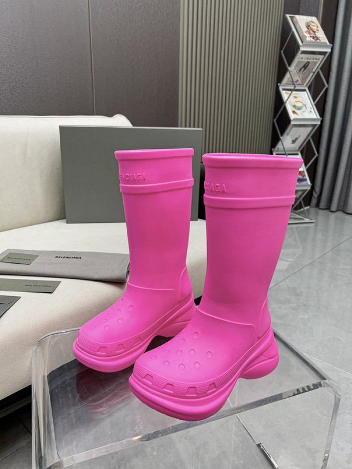 Ba*len*cia*ga x crocs chunky rubber boots