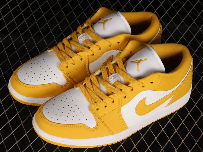 Air Jordan 1 Low 