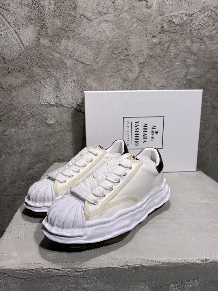 Maison Mihara Yasuhiro sneaker mmy-22